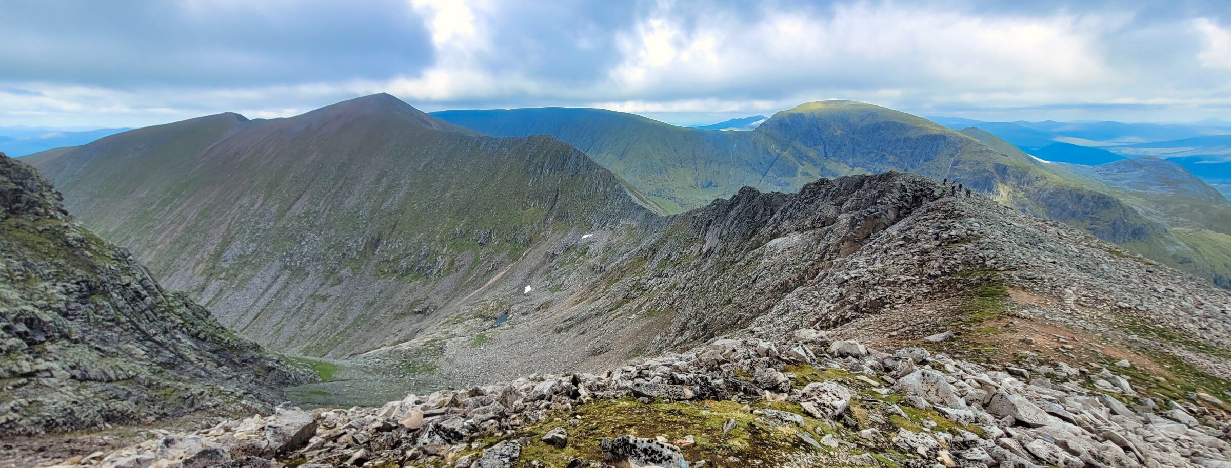 Expeditions Carn Mor Dearg arete, Ben Nevis, Scotland